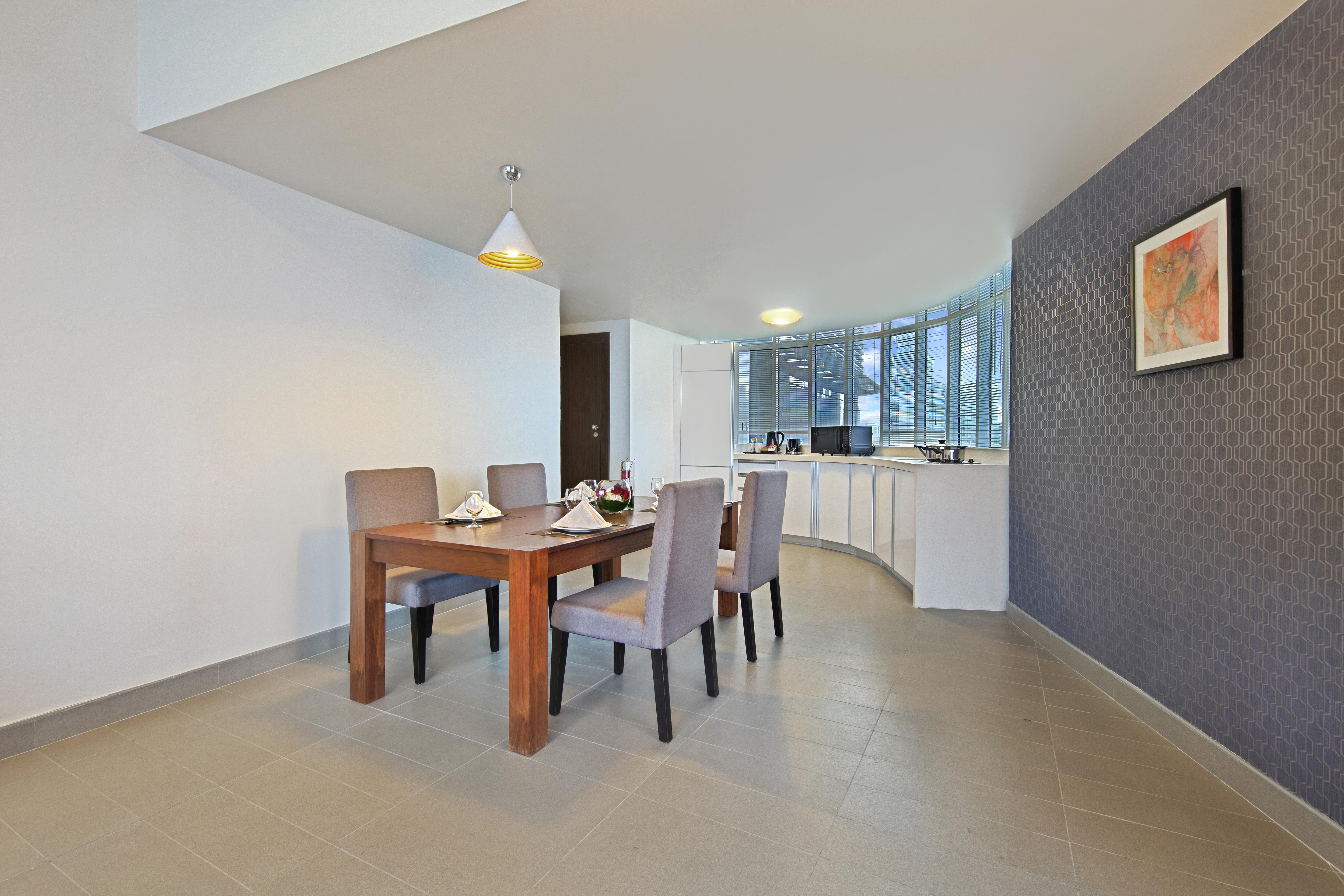 The Curve Hotel Ad Dawhah Esterno foto