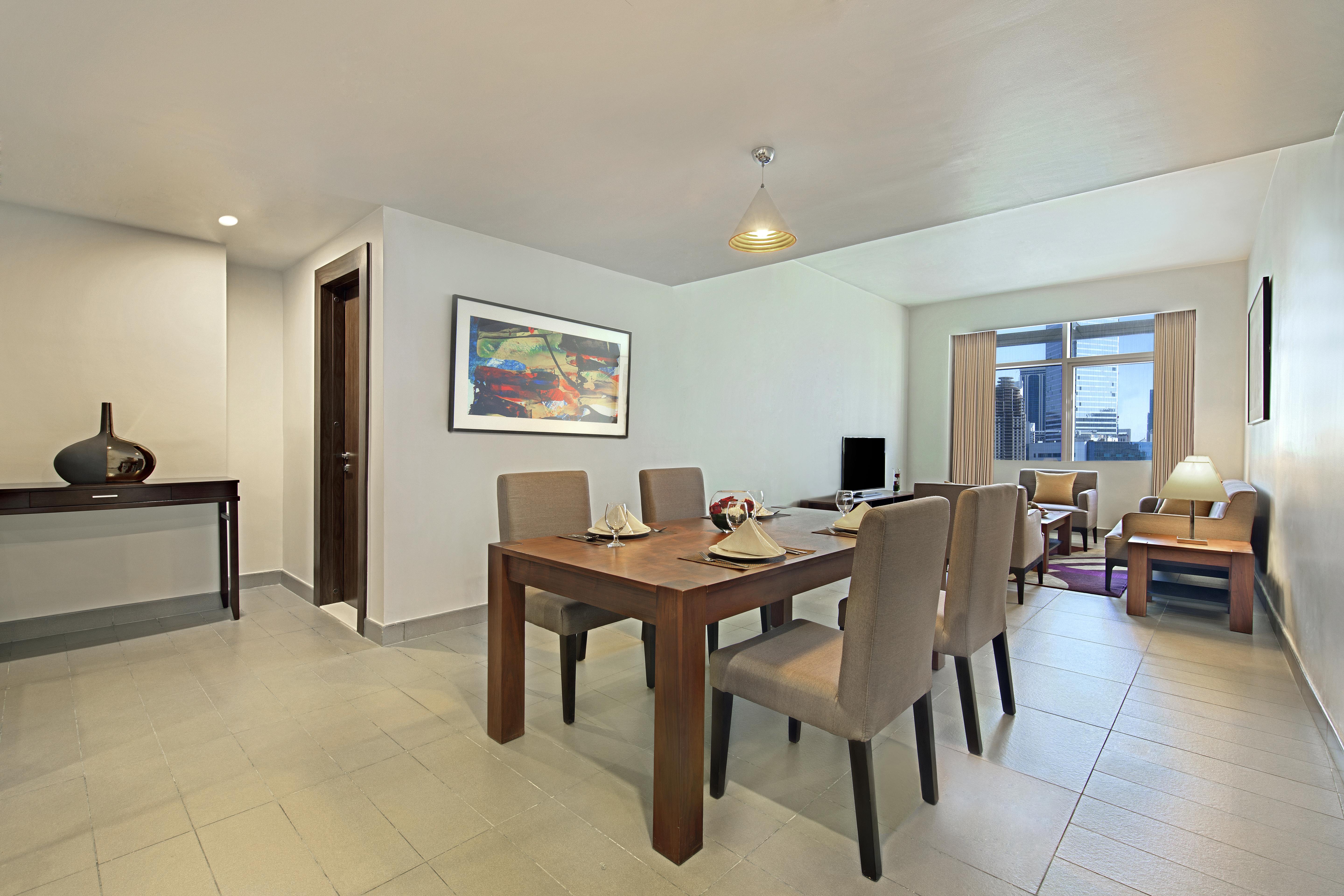 The Curve Hotel Ad Dawhah Esterno foto