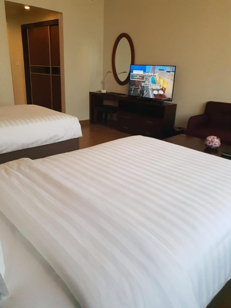 The Curve Hotel Ad Dawhah Esterno foto